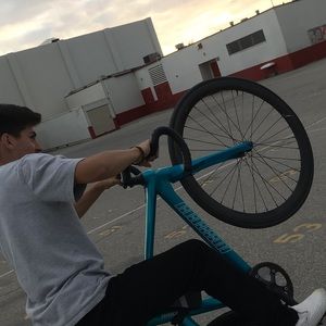 Meet your Posher, Robert